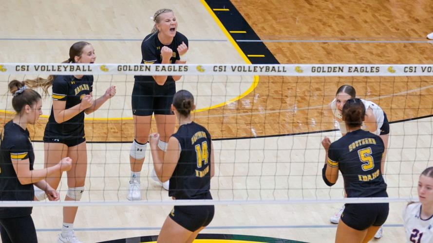 Golden Eagles, Goto cap off big weekend