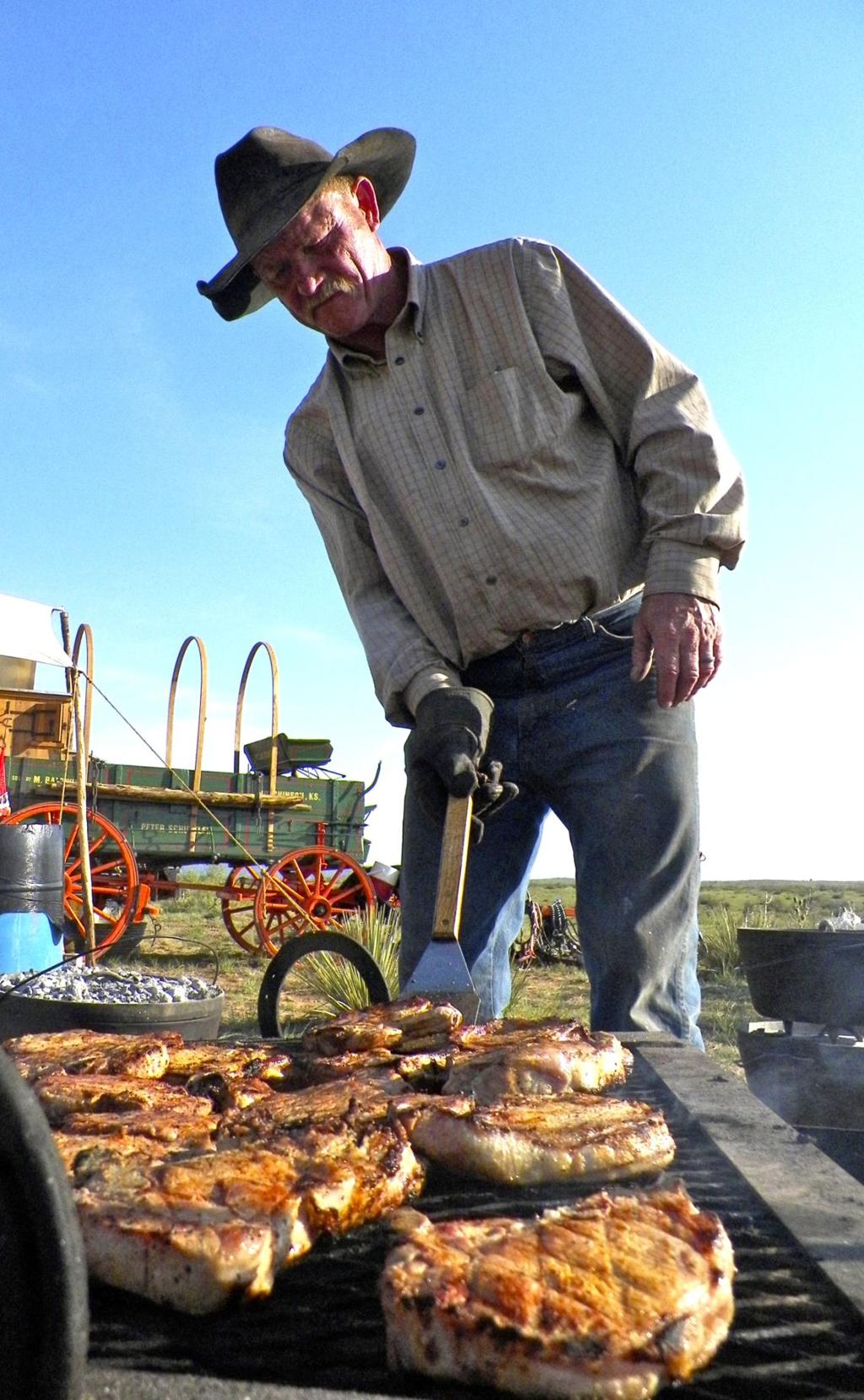 Chuck Wagon Cook Kent Rollins Returns To Gathering Entertainment Elkodaily Com