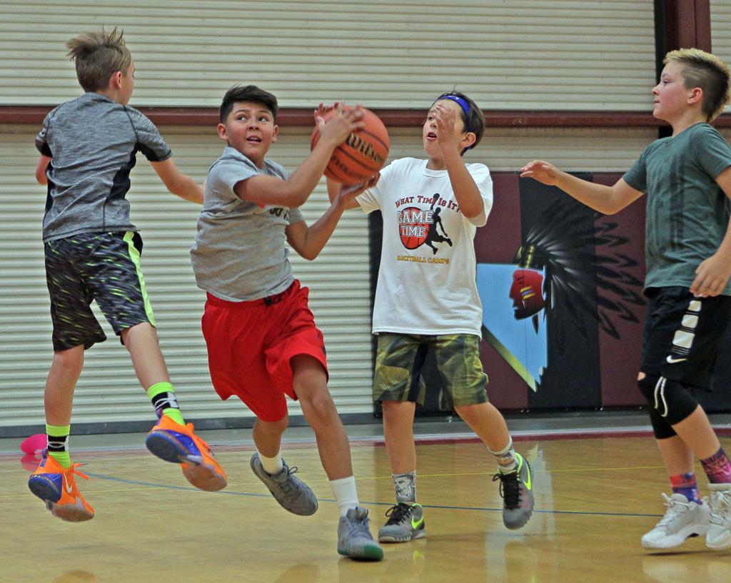 Coach Gil Preaches More Than Ball Local Sports Elkodaily Com