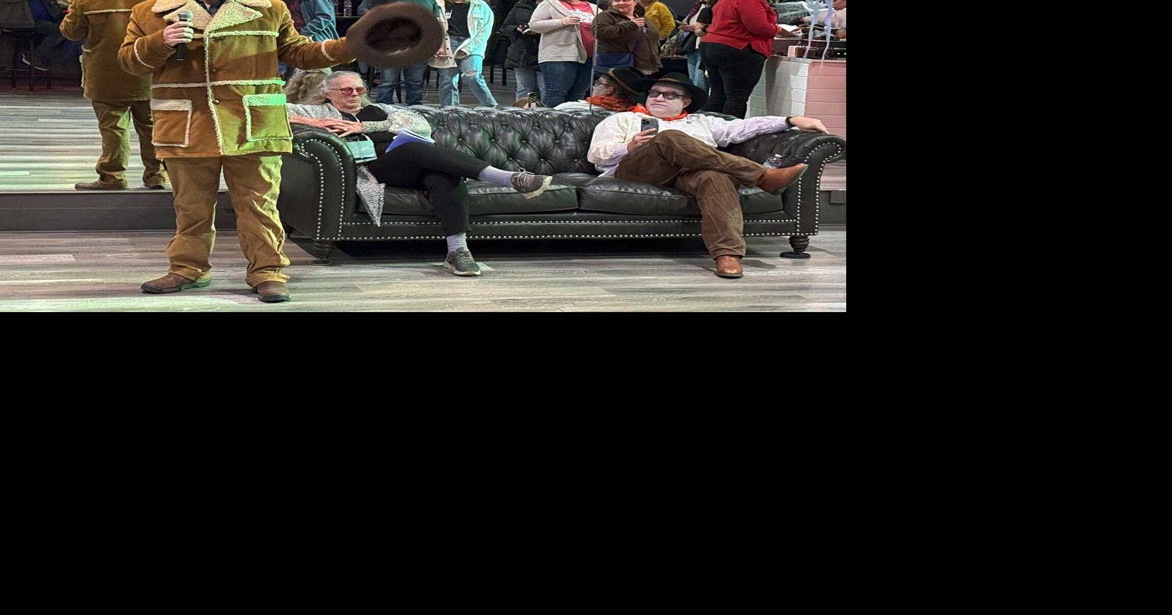 Scott Glennon as Ollie Bates