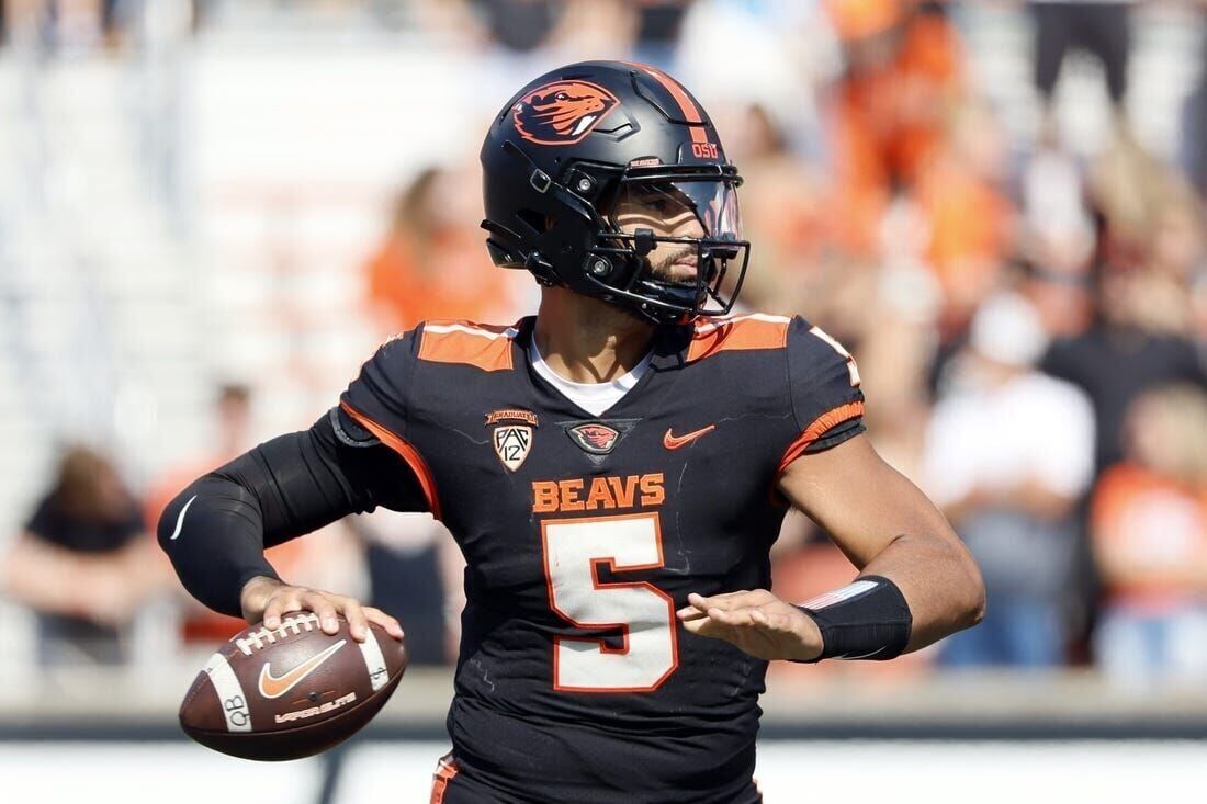 Texas RB Jonathon Brooks honors father's memory with every touchdown for  No. 3 Longhorns