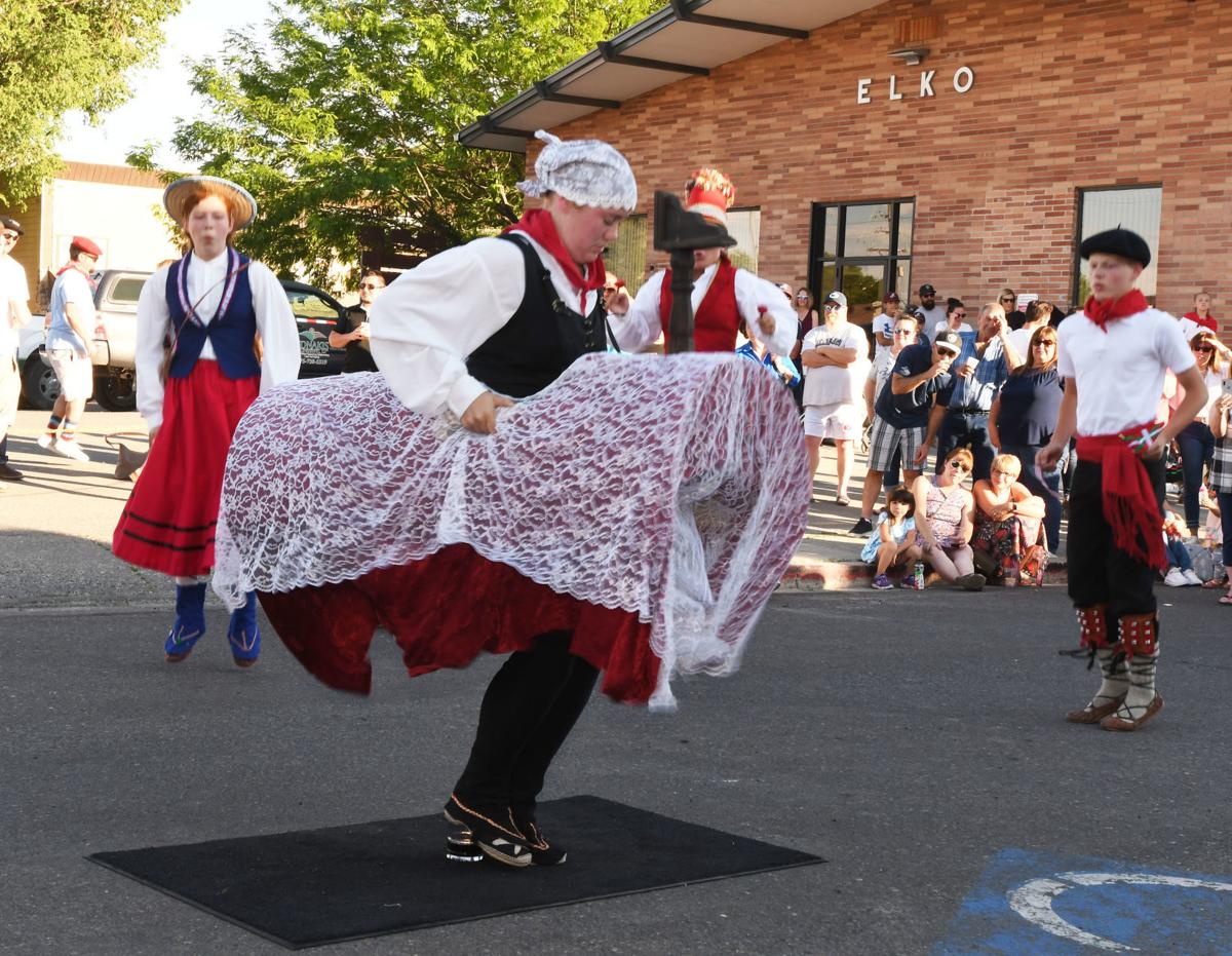 Elkoans enjoy Basque Festival Lifestyles
