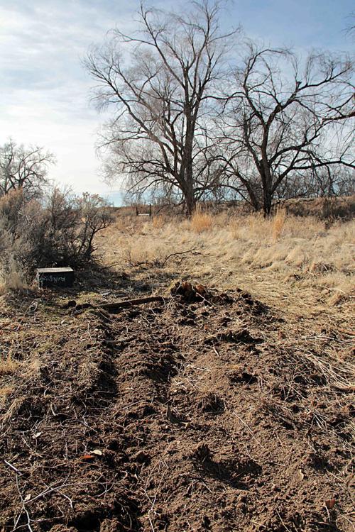 Dirt path from I-80