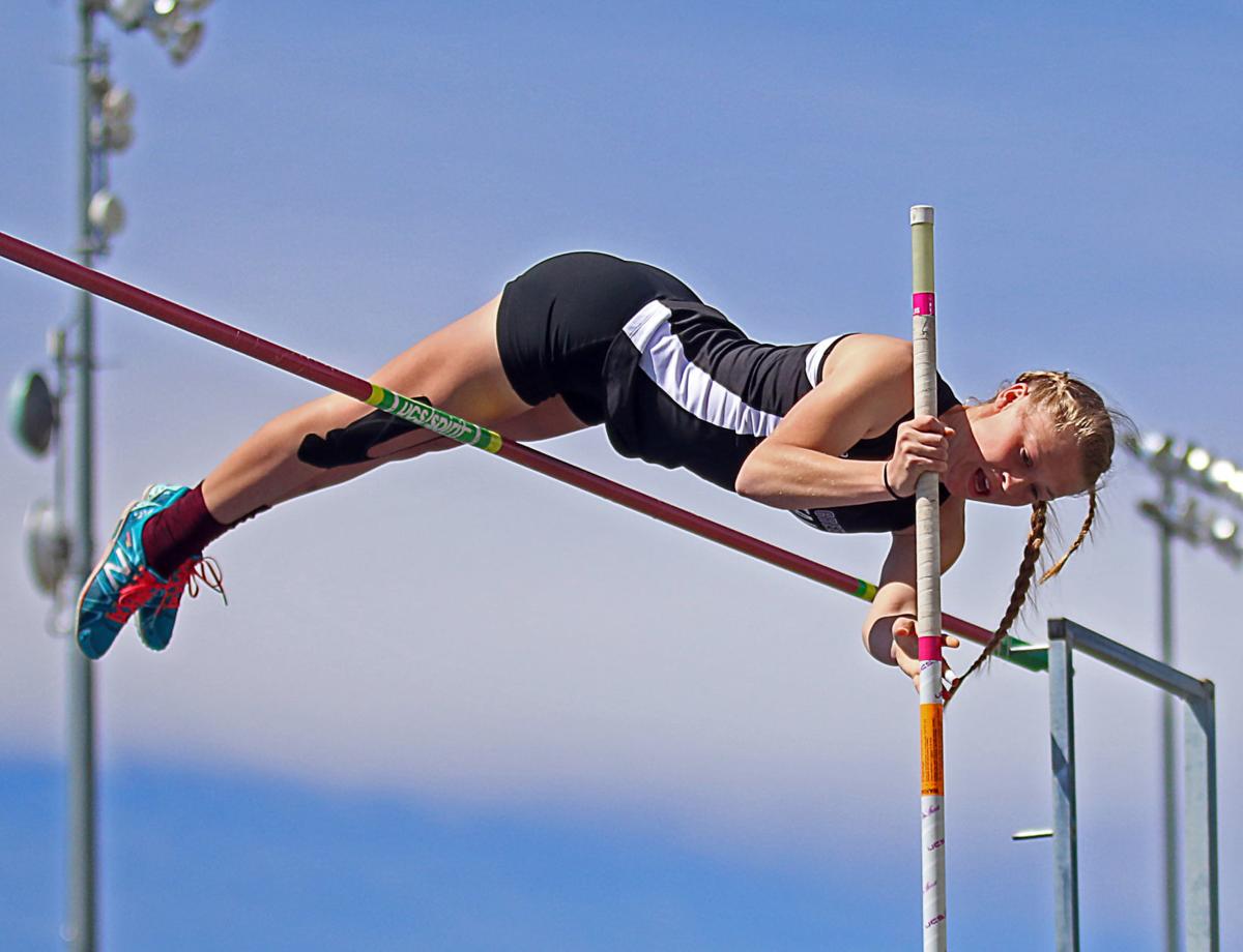 Pole Vault Pulley Trainer, On Track