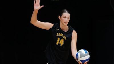 CSI Volleyball bounces back after first loss of season