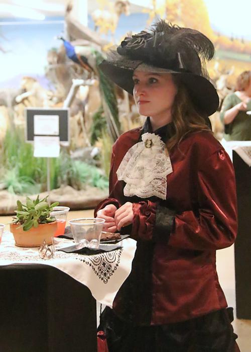 1800s costumes