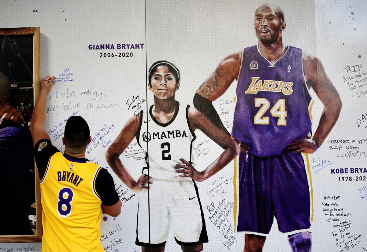 24 Images Of Tributes To Kobe Bryant After His Death Sports Elkodaily Com