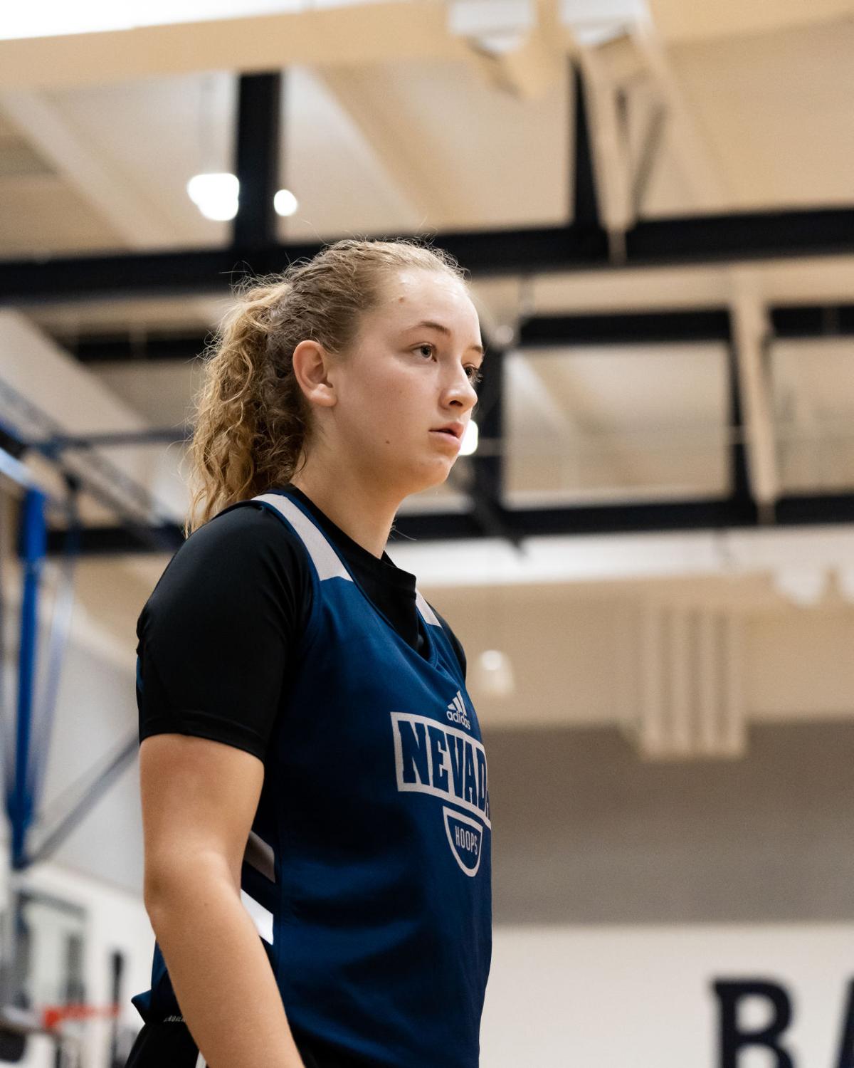 Elquist Returns To Playing Basketball Walks On At The University Of Nevada Local Sports Elkodaily Com