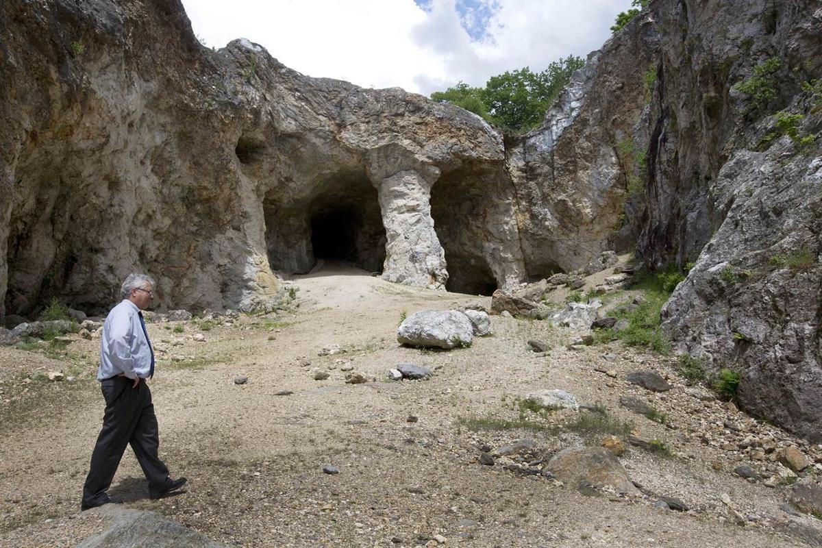 Mica mine, now a tourist attraction, up for sale