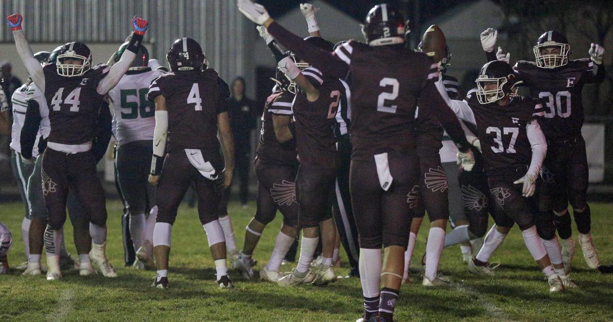 Indians stun Wave on Kraintz’s 42-yard FG