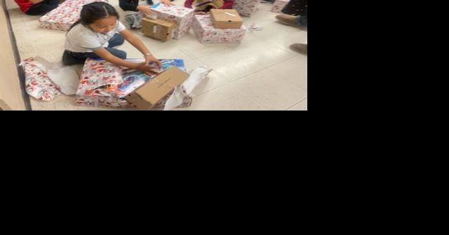 Ellis Fund donates shoes, toys to Owyhee students - Vimarsana News