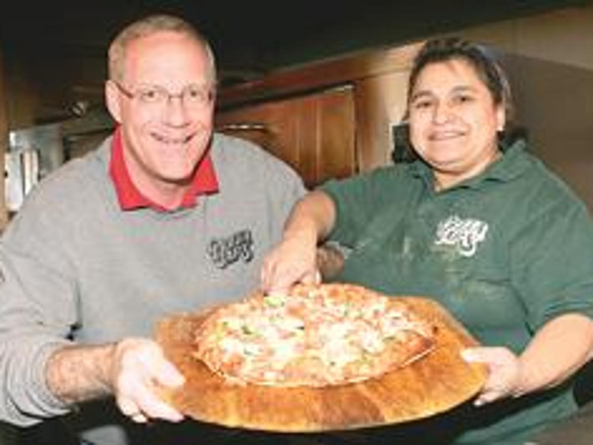 Because It S Better Pizza Barn Marks 25th Year Local Elkodaily Com
