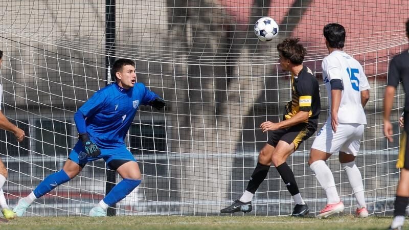 CSI Men fall to 3rd-ranked Bruins