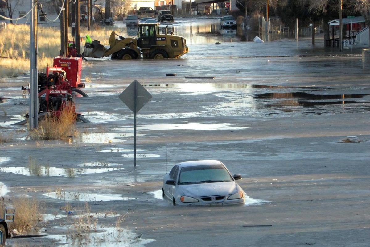 021217-elk-humboldt-flood-ice-03.JPG