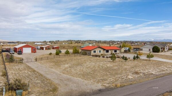 3 Bedroom Home in Spring Creek - $549,980