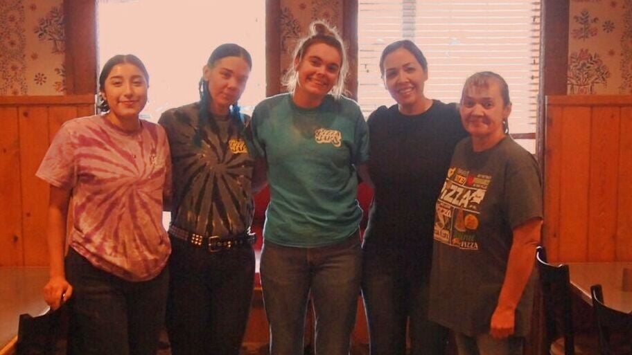 Readers' Choice Pizza Barn restaurant under new ownership