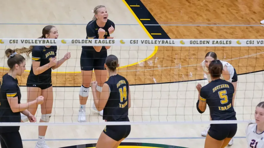 Golden Eagles, Goto cap off big weekend