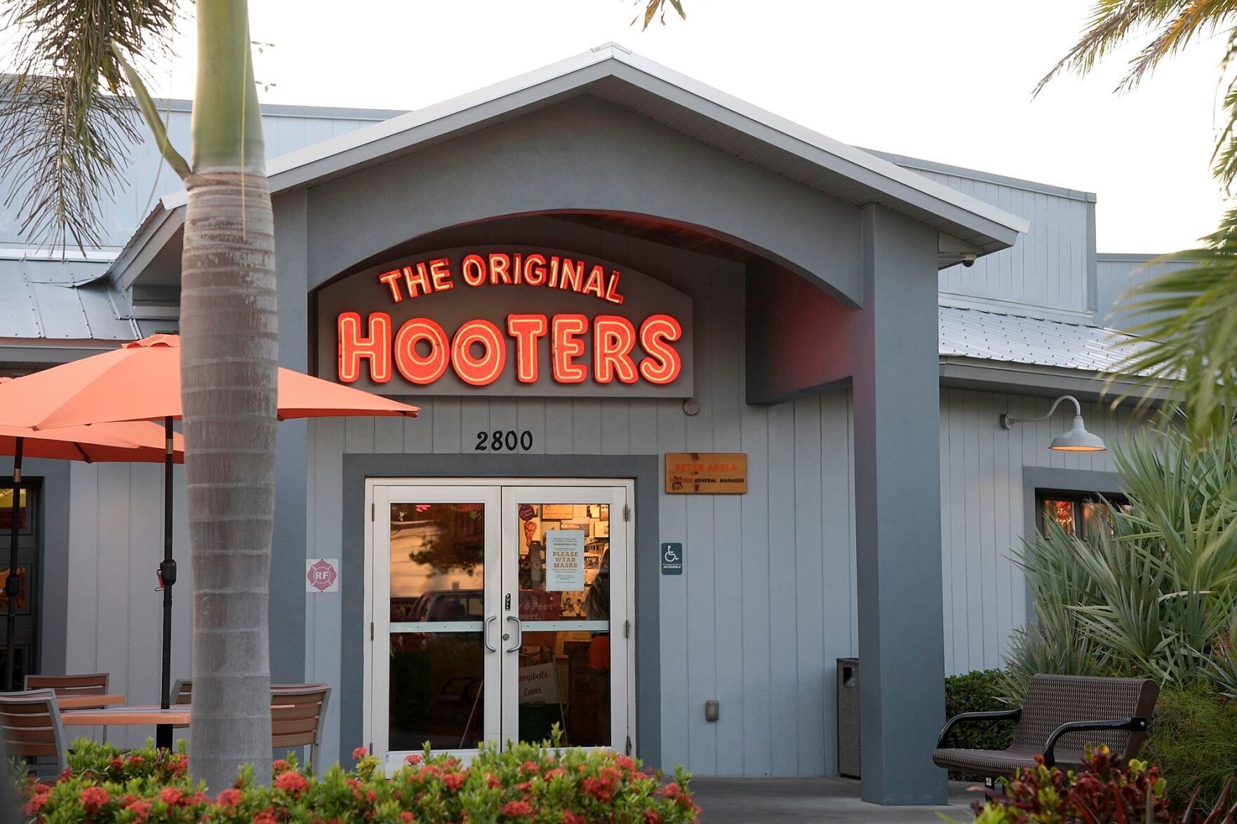 Hooters Closes Several ‘underperforming’ Restaurants