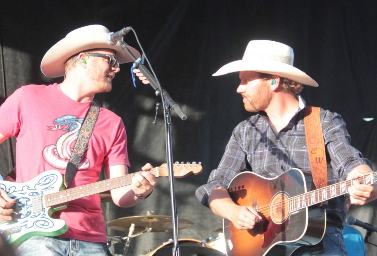 Gallery Country Under the Stars Lifestyles