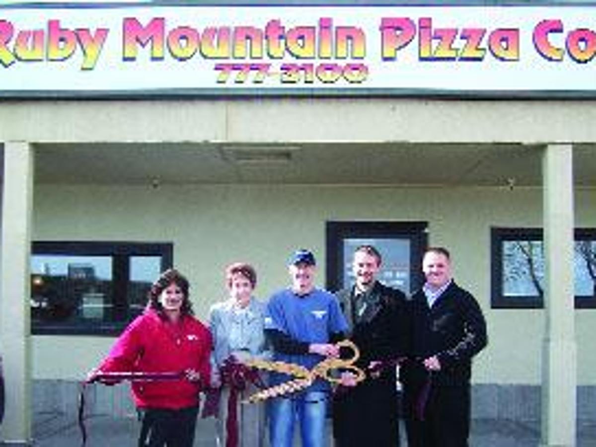 Ruby Mountain Pizza Joins Chamber Local Elkodaily Com