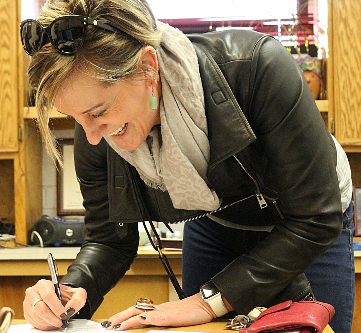 Marcey Logsden files to run for mayor