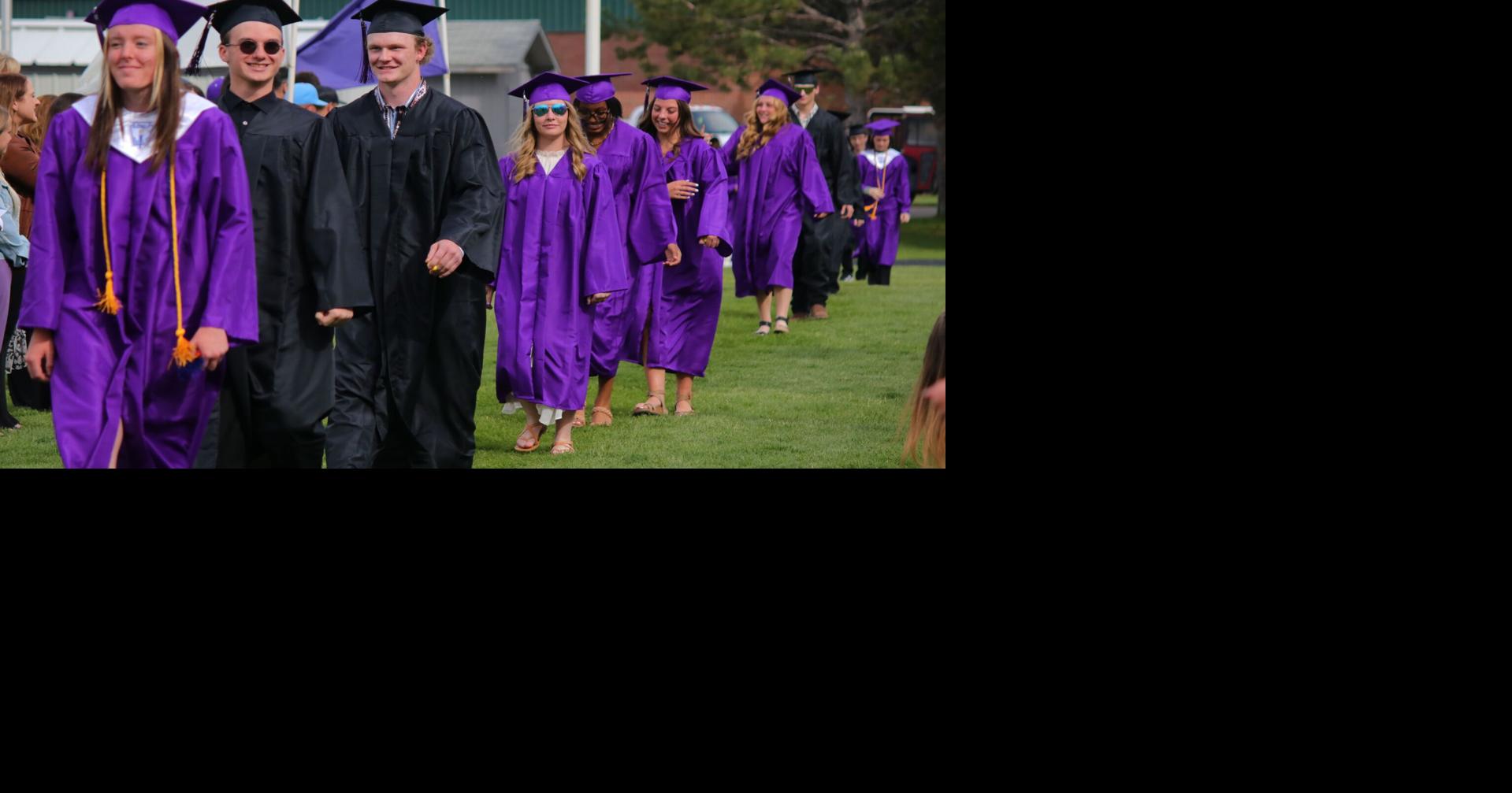 Class of 2023 celebrates graduation despite weather