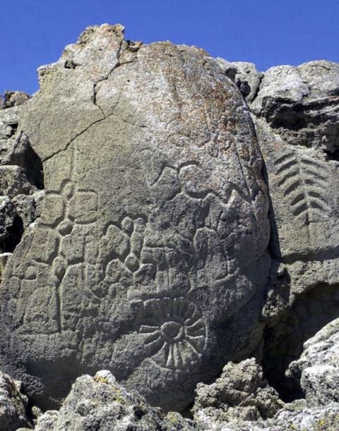 Stories Of Old Nevada North America S Oldest Petroglyphs Are At   5d3a1f2008a92.image 