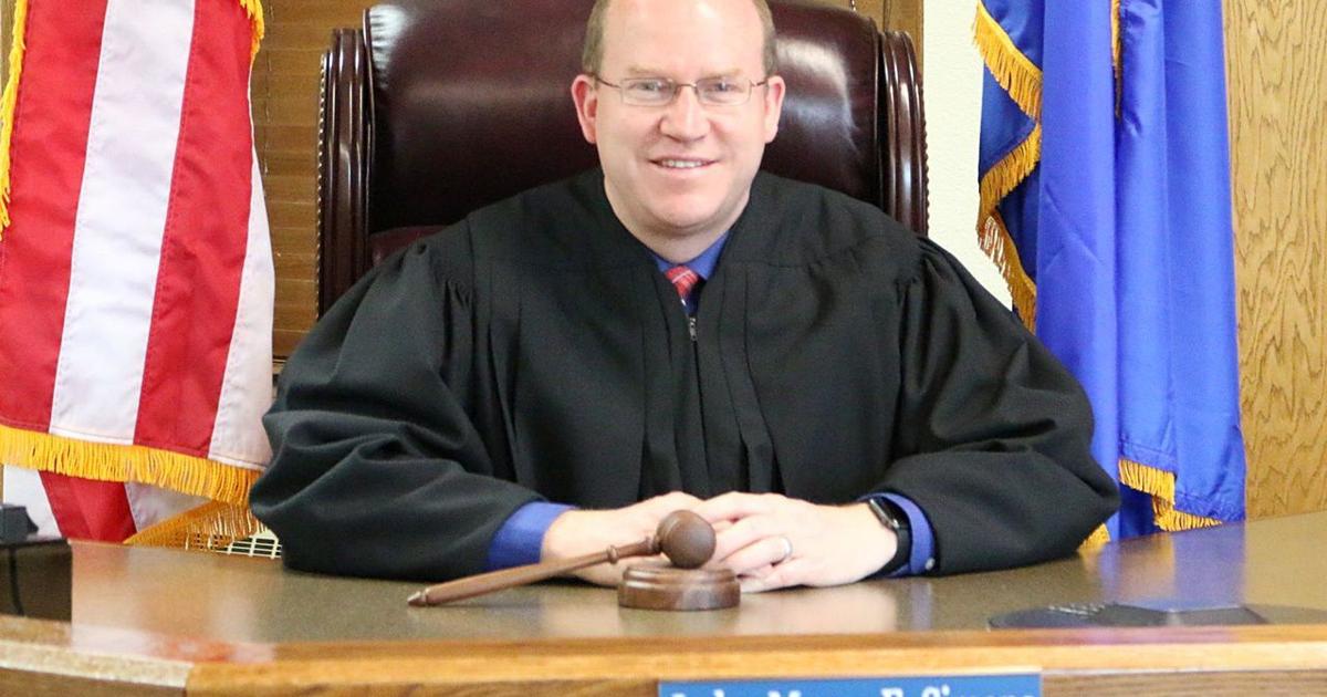 Judge Cimpl Simons to run for district judge