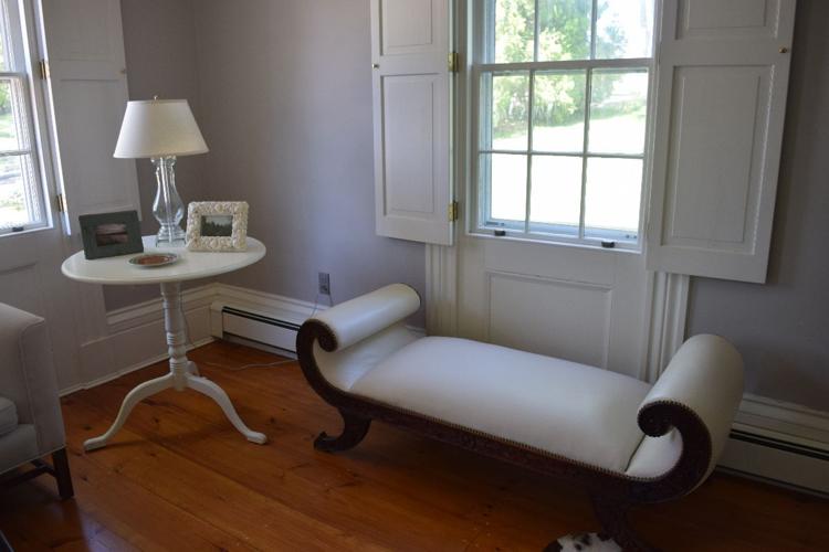 Tour offers look inside 13 houses and four gardens Arts & Living