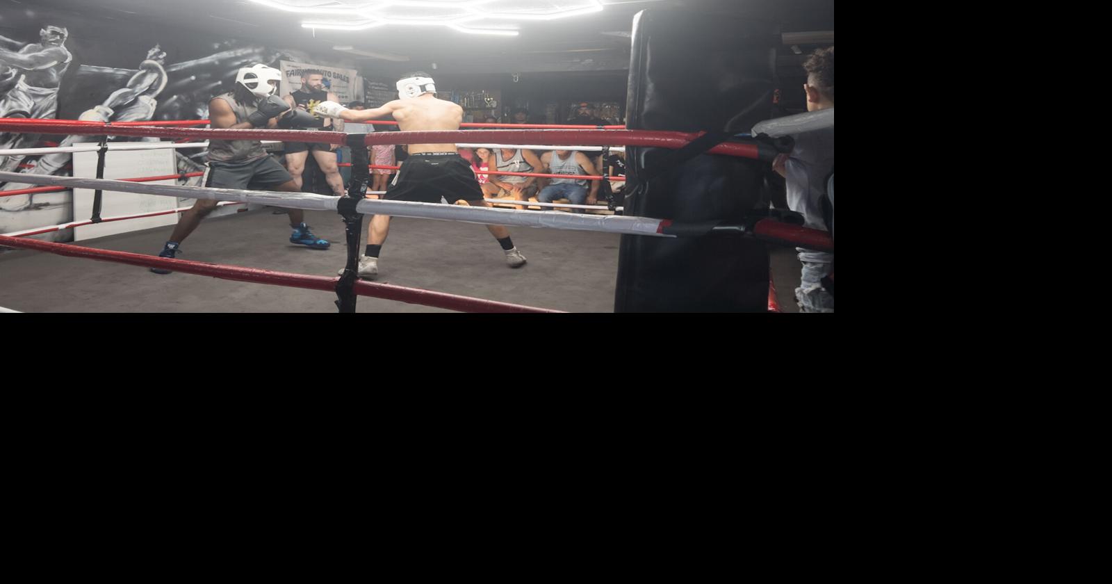 Boxers face off in Spar Wars