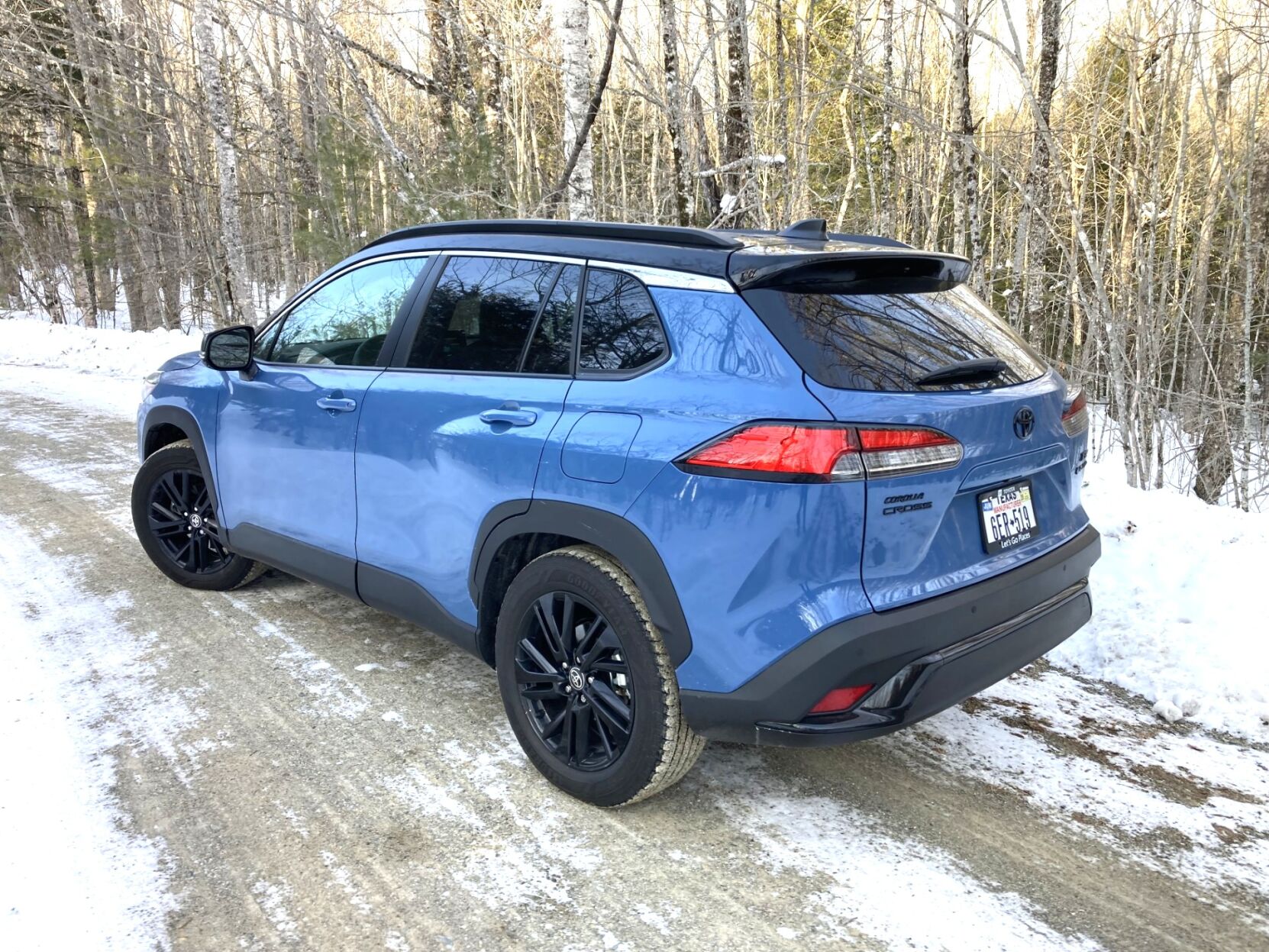 Dynamic front view of a Toyota Corolla Cross XSE Hybrid