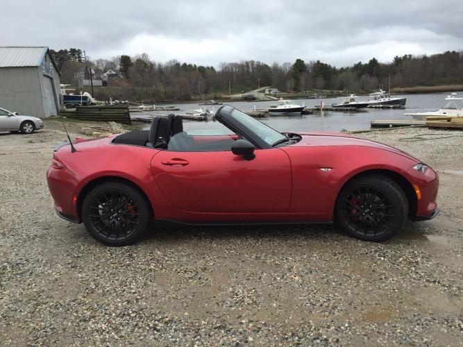  Revisión en el camino: modelo Mazda MX-5 Miata Club |  En la revisión del camino |  ellsworthamerican.com