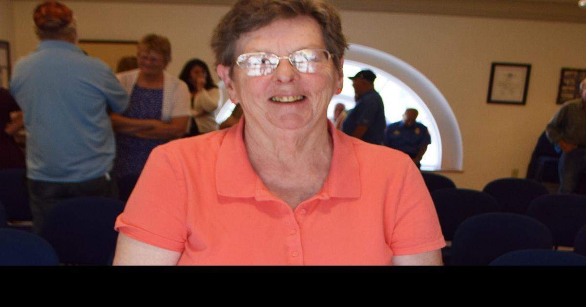 Longtime city tax collector retires News