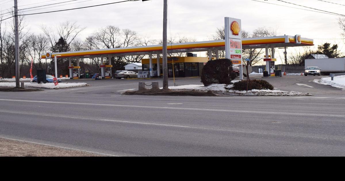Plan for revamped gas station on High Street prompts digging into