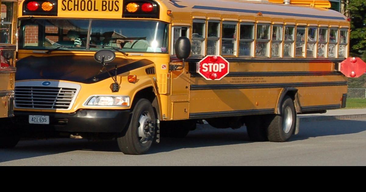 Ellsworth School Board adopts new calendar, approves early education