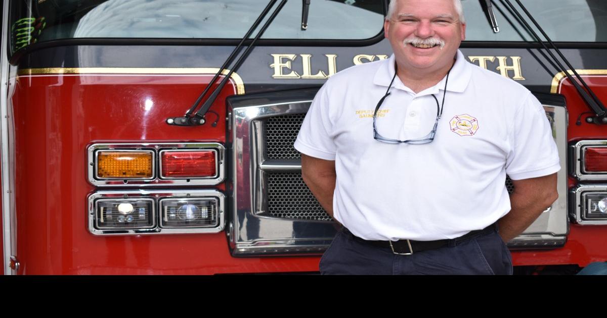 After 25 years and many roles, Saunders to retire from Ellsworth Fire
