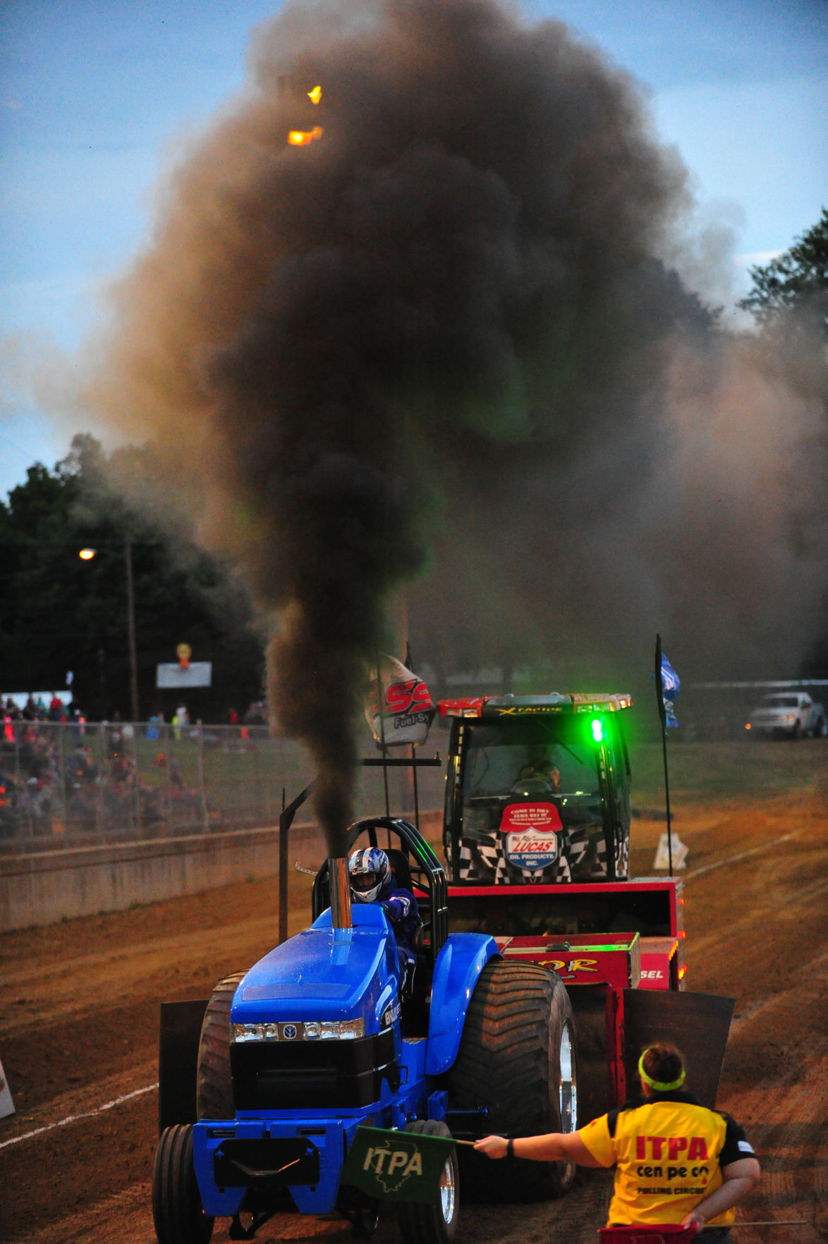 057SatNtTractor17.jpg