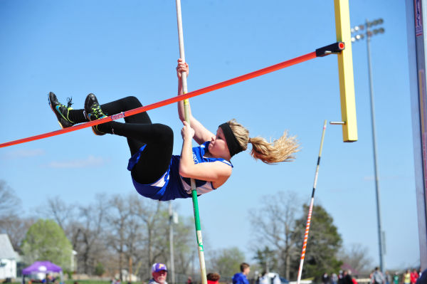 071UniRelaysA14.jpg