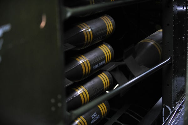 024B17MediaFlight14.jpg
