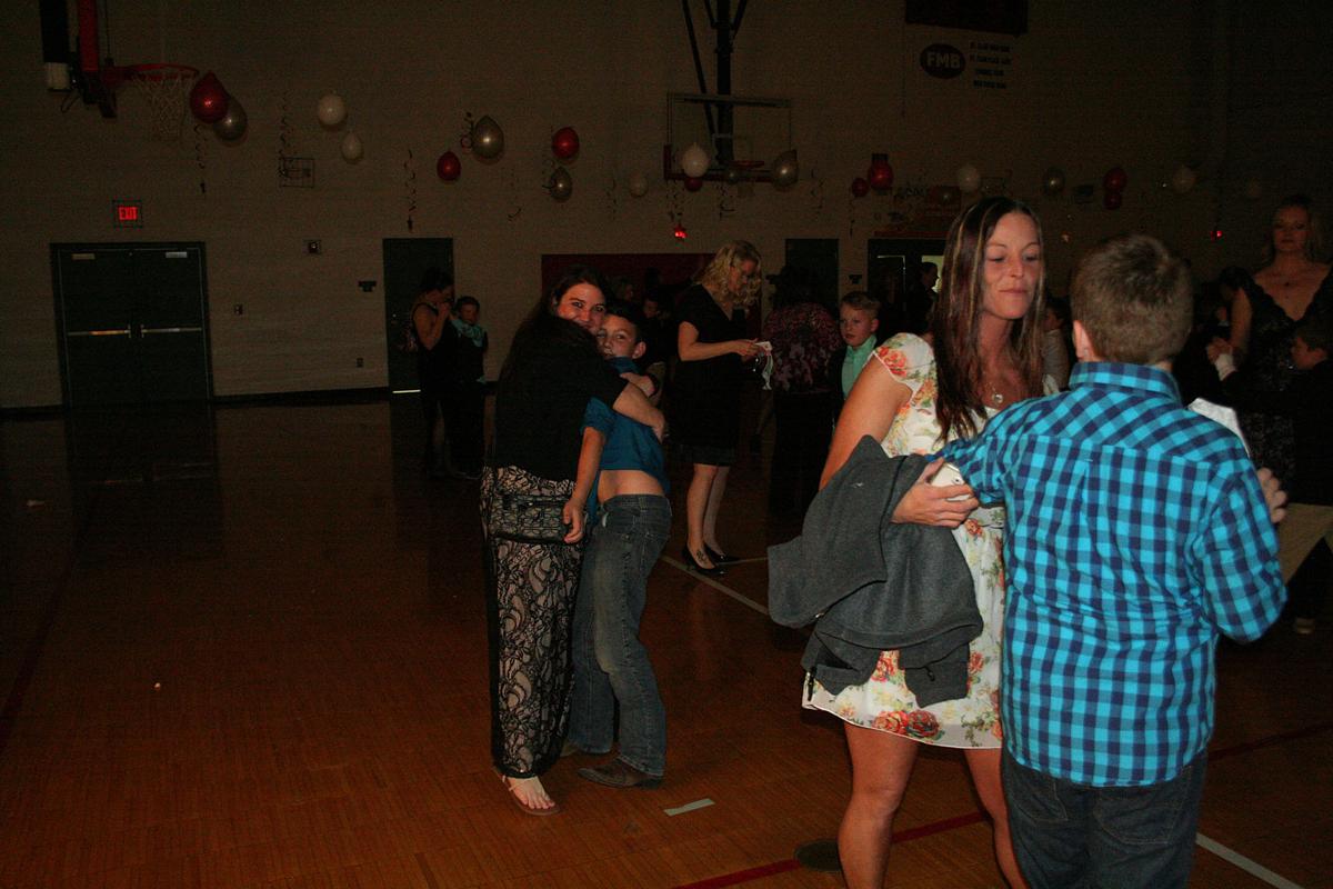 007002 SCN mom prom.gif.jpg