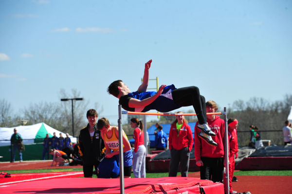 040UniRelaysA14.jpg