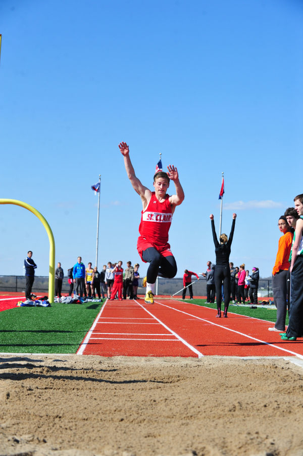 057UniRelaysB14.jpg