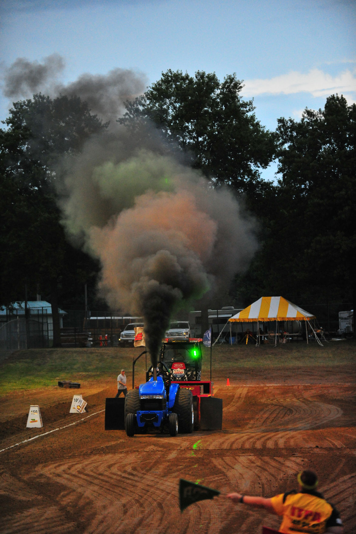 055SatNtTractor17.jpg