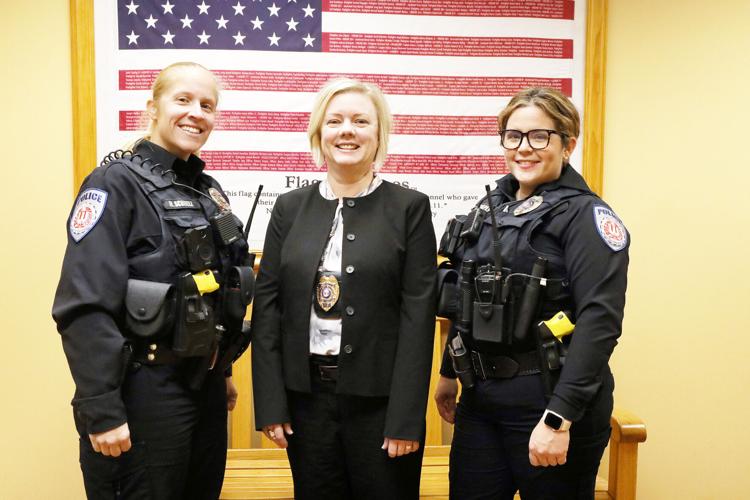 american women police officers