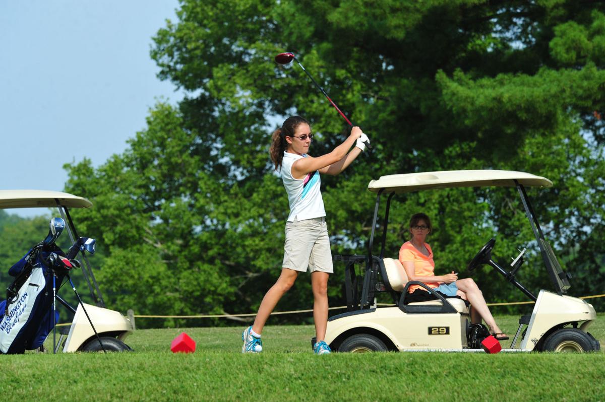 019ChamberJrGolfA14.jpg
