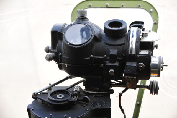 028B17MediaFlight14.jpg