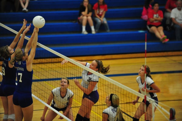 051HerTnyThuVB13.jpg