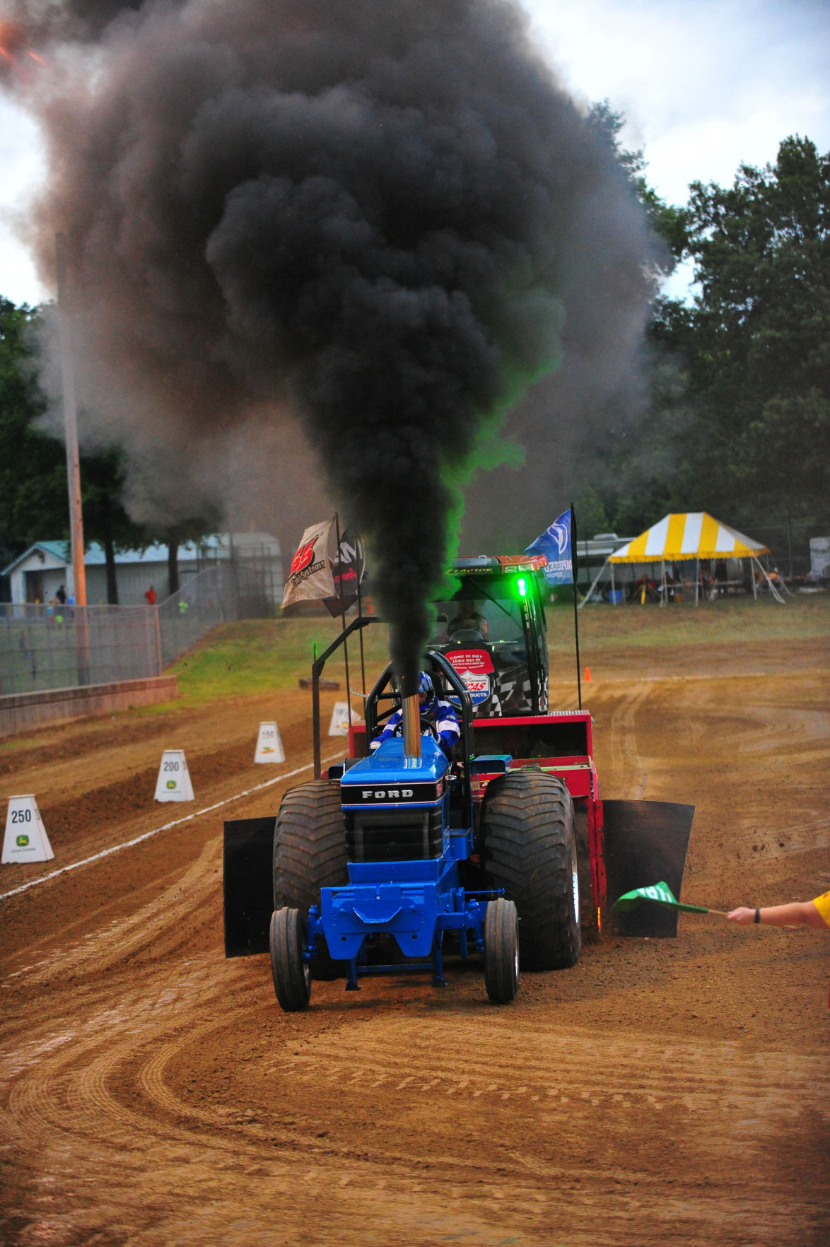 033SatNtTractor17.jpg
