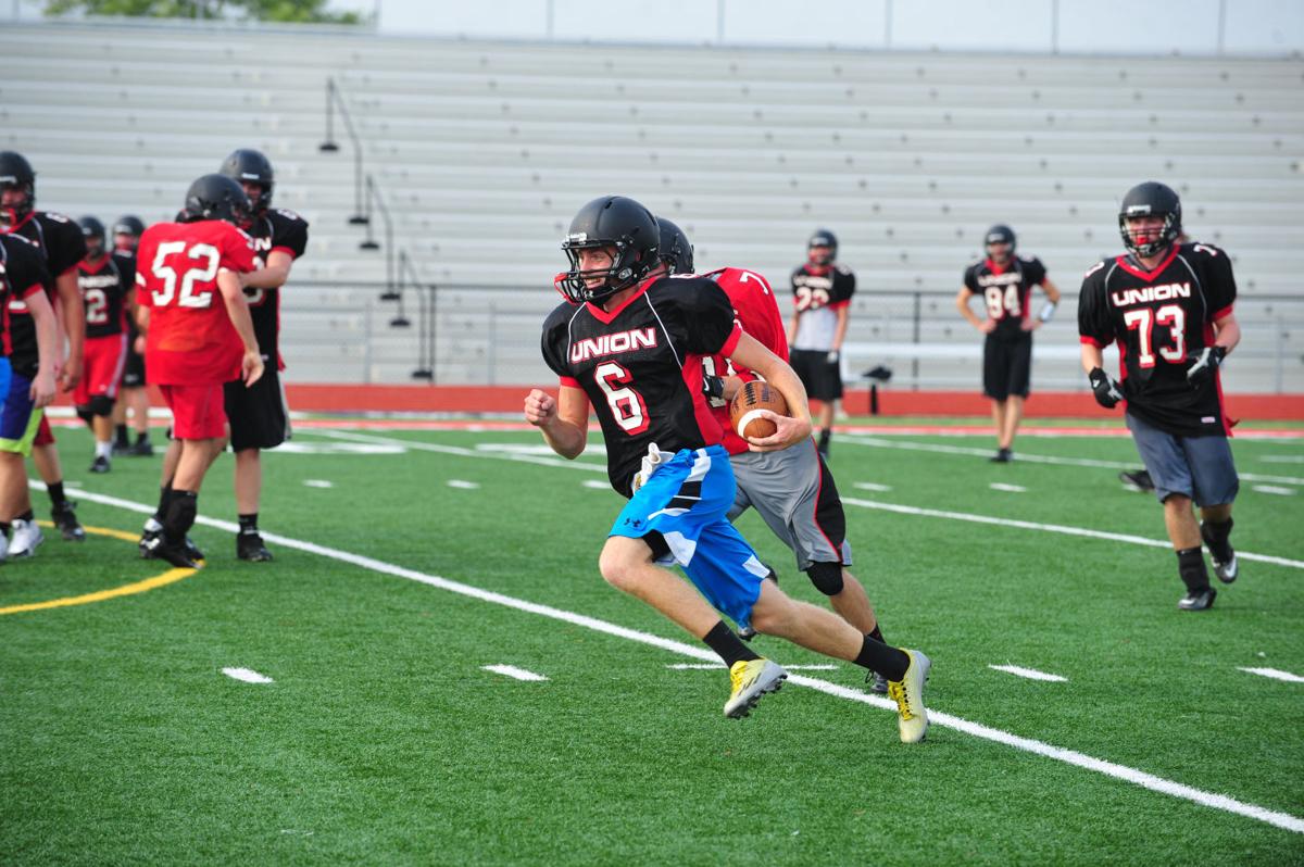 009UniFBPr14.jpg