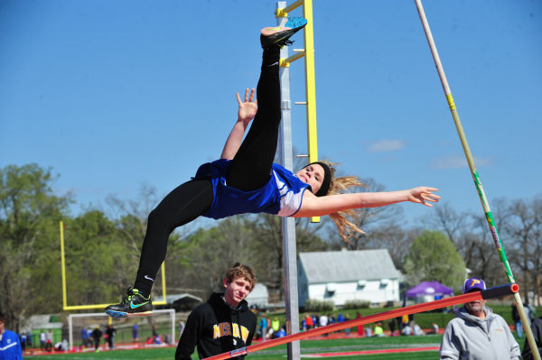 069UniRelaysA14.jpg